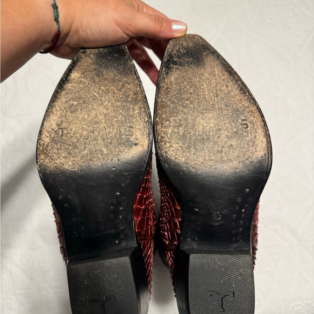 Burgundy Python boots - Picture 3 of 5